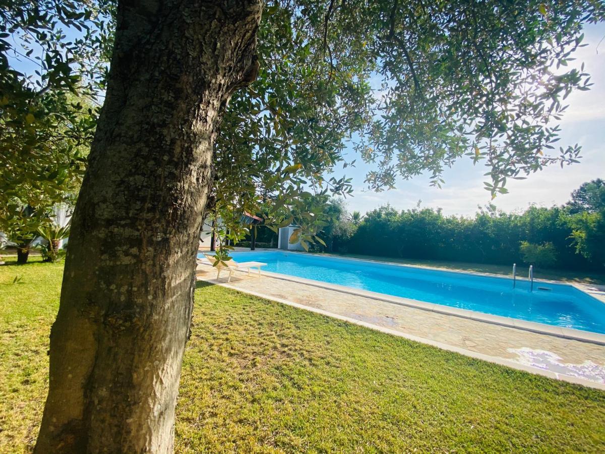 Villa Anita San Michele Salentino Eksteriør billede